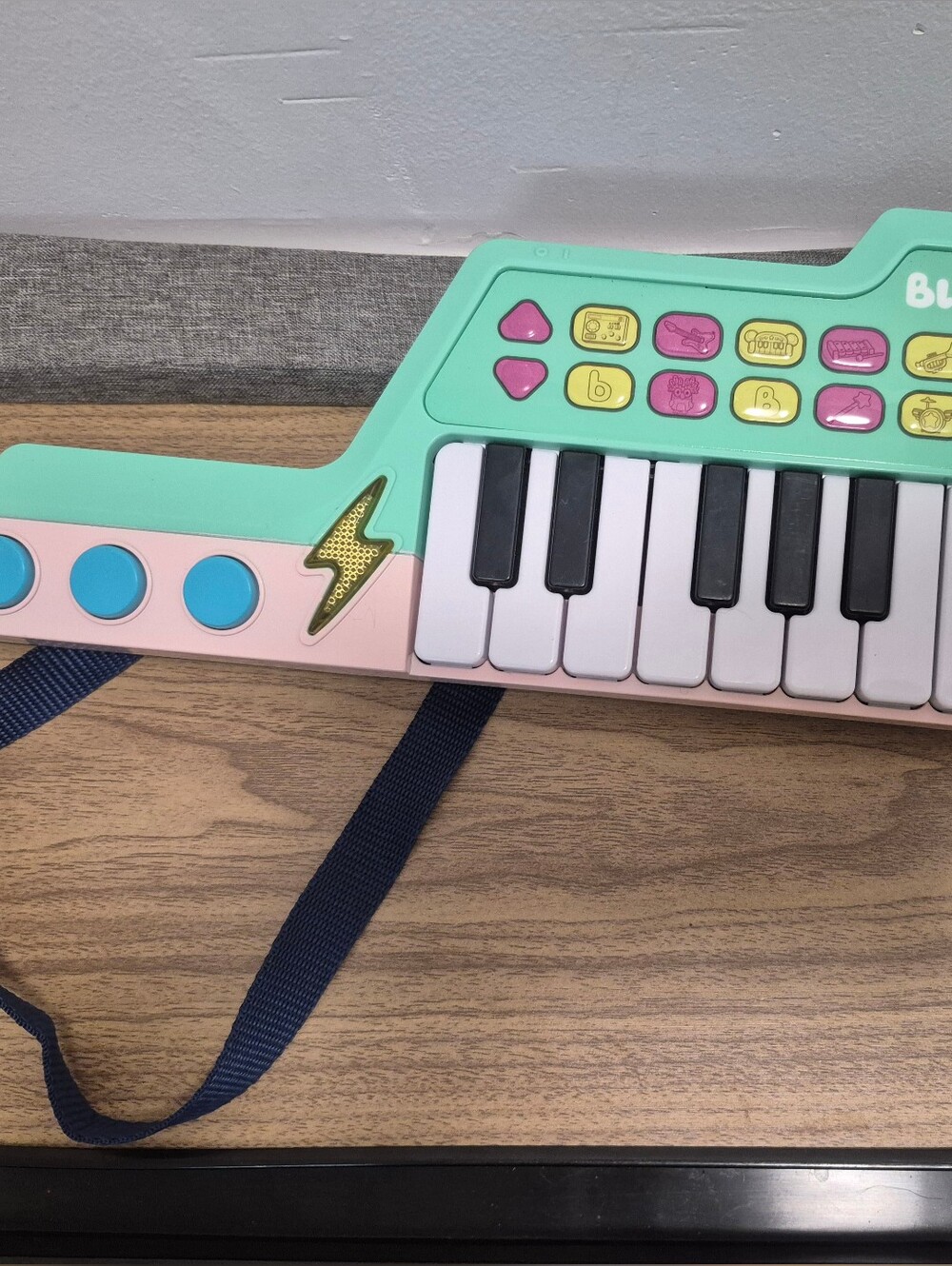 VTech Bluey's Keytar.